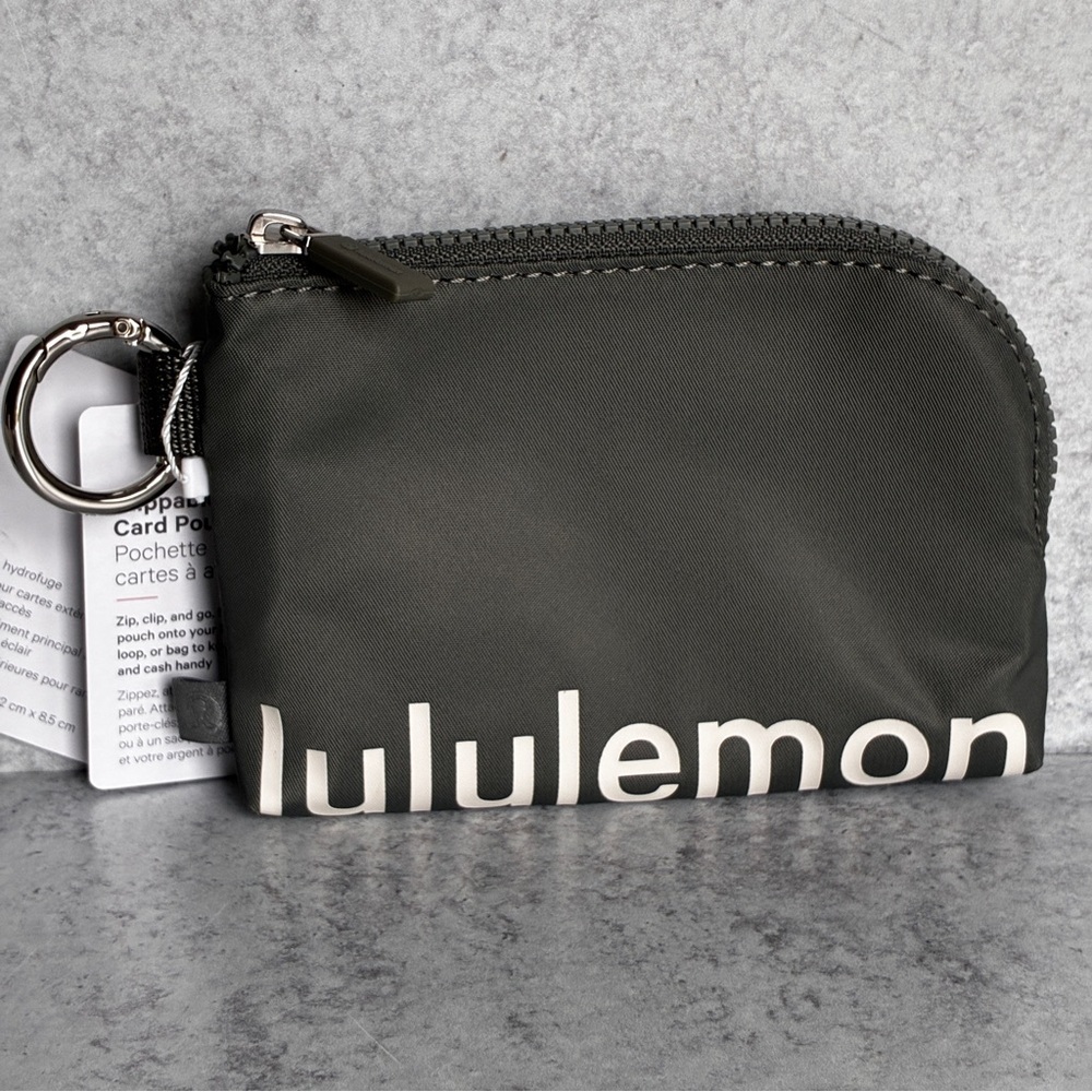 Lululemon Clippable Card Pouch Grey Sage Green Light Ivory NWT - Picture 3 of 7